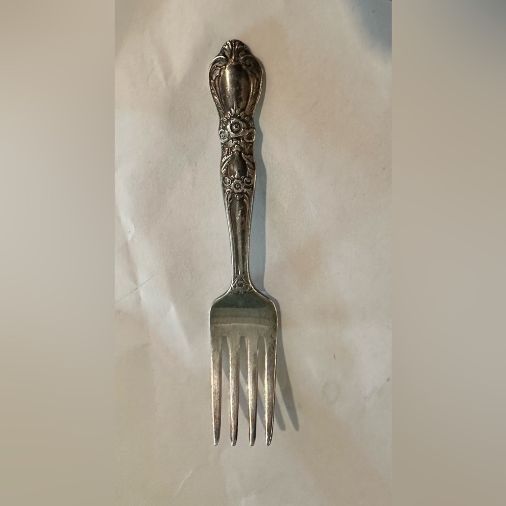 Vintage “1847 Rogers Bros. IS Grand Heritage” Silver Plate Baby Fork -great Cond